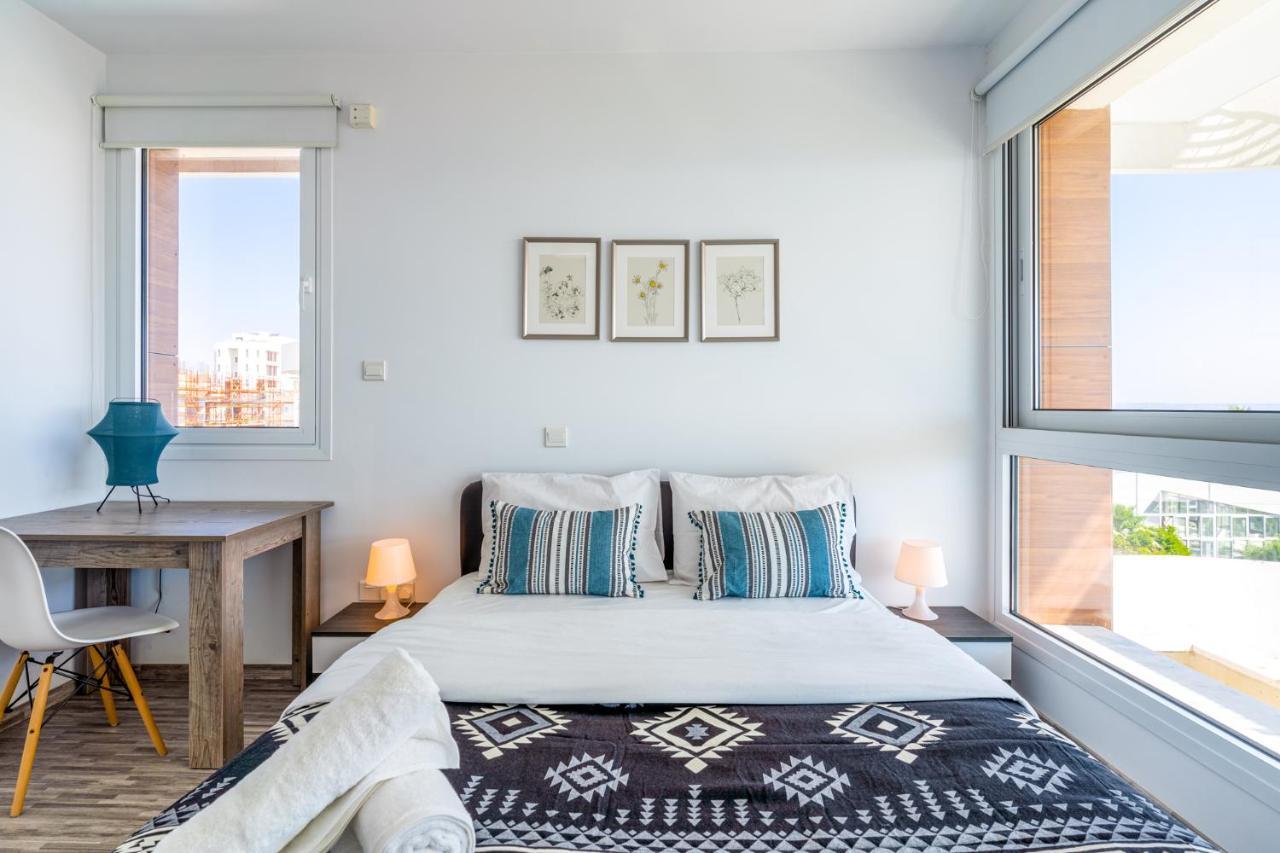 Oyster 1-Br Apt In Ларнака Екстер'єр фото
